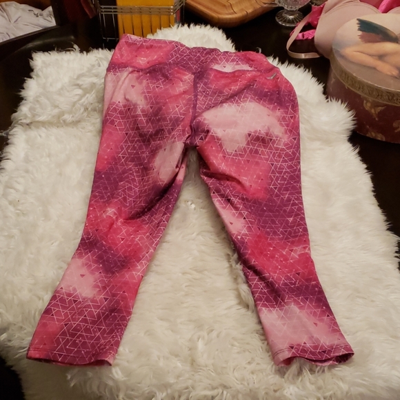 Danskin Work Out Pants/Leggings Capri Size Sm - Picture 4 of 4